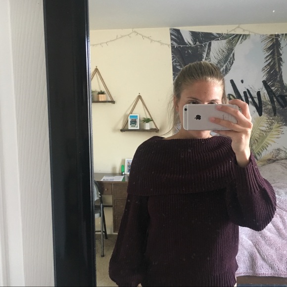 sweater - Picture 2 of 6